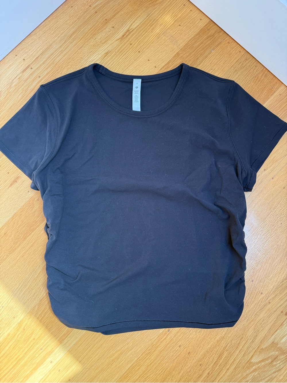 Lululemon Women's Side-Ruched Short-Sleeve Shirt, size 12